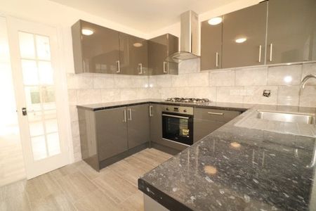 Frances Avenue, Chafford Hundred, Property for rent - Photo 4