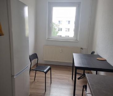 Auf Wunsch auch möbliert ! - 3-R.-Whg. mit Balkon u. EBK - Foto 5