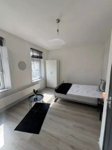 4 bedroom terraced house to rent - Photo 4