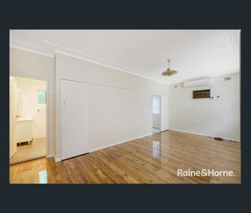 In The Heart Of Canley Heights - Photo 1