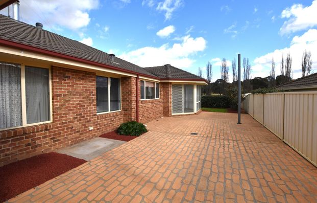 9 Merriman Drive, 2582, Yass Nsw - Photo 1