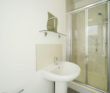 6 bedroom house to rent - Photo 4