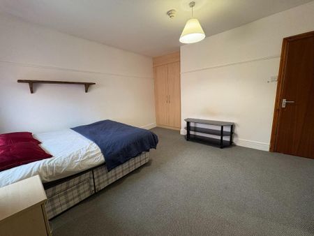 1 bedroom in a house share to rent - Photo 4