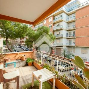 5 locali in affitto - Photo 2