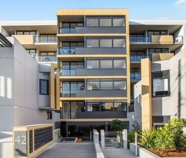 STYLISH APARTMENT IN AN EXCELLENT LOCATION - Photo 5