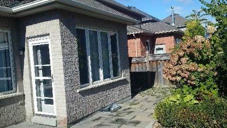 For Lease - 571 Vellore Woods Boulevard, Vaughan, Ontario - Photo 3