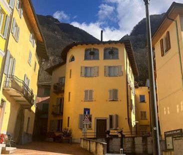 MELANO - In der Ortsmitte vermieten wir eine 4.5-Zimmer-Duplexwohnung - Photo 1