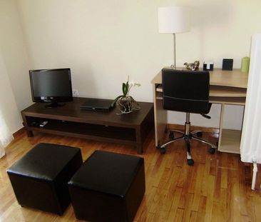 Ενοικίαση κατοικίας, 50 τ.μ., Αθήνα, 710 € - Photo 2