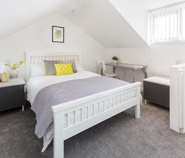 4 bedroom terraced house to rent - Photo 3