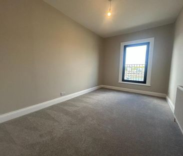 3 bedroom apartment to rent - Photo 5