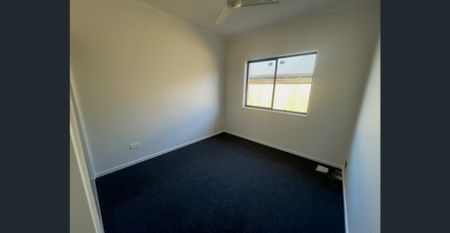 4 bedroom beautifully designed home - Photo 4