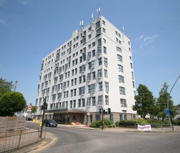 Price £1,650 pcm - Available Now - Part Furnished - Photo 2