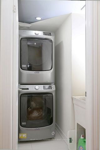 For Lease - 1924 Donald Cousens Parkway, Markham, Ontario - Photo 2