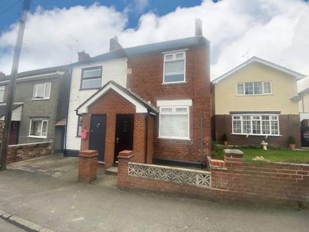 2 bedroom semi-detached house to rent - Photo 2