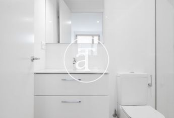 Penthouse apartment for rent with 3 bedrooms, balcony, terrace and 2 bathrooms in Badalona