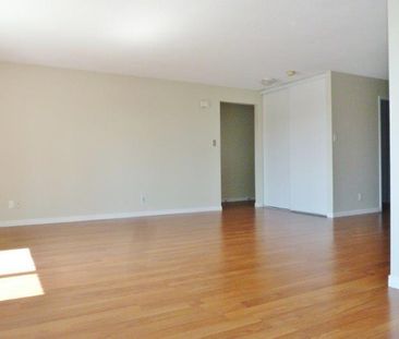 Très grand 4 1/2 à louer type condo, - Photo 2