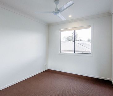 Beautiful Corner Home Opposite the Sports Grounds & Park! - Photo 5