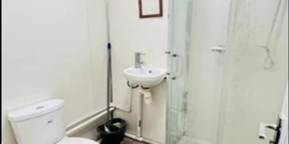1 Bed Flat, Cromwell Road, LU3 - Photo 3