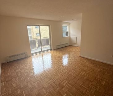 For Lease - 972 Eglinton Avenue Unit# 305, Toronto, Ontario - Photo 4