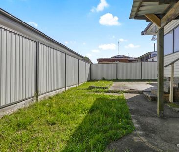 Beautiful 4-Bedroom Home in St Marys - Photo 5