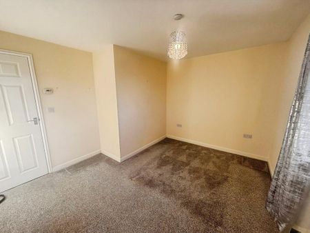 2 bedroom semi-detached house to rent - Photo 4