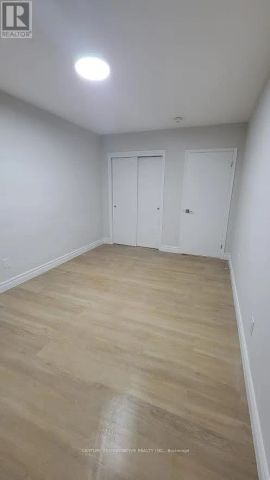 83 THICKSON ROAD N - Photo 3