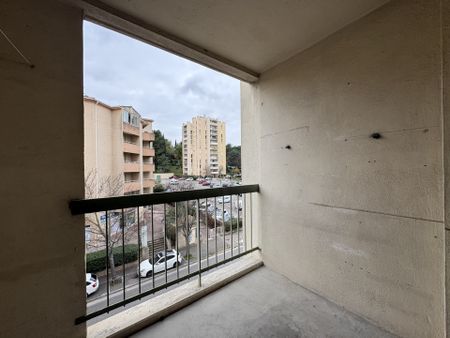 Location Appartement 3 pièces 62m² AUBAGNE 13400 - Photo 2