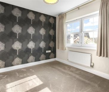 4 bedroom detached house to rent - Photo 4