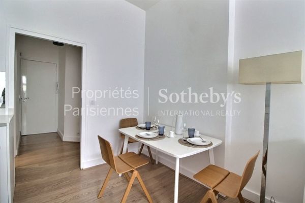 Appartement à louer à Paris 8Ème - Photo 1