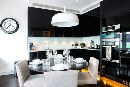 Duke Street, W1K - Photo 3