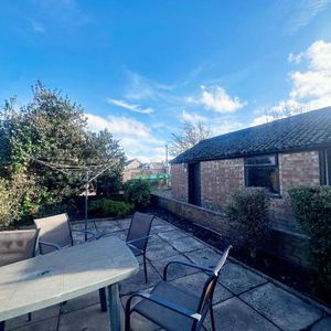 1 bedroom property to rent - Photo 3