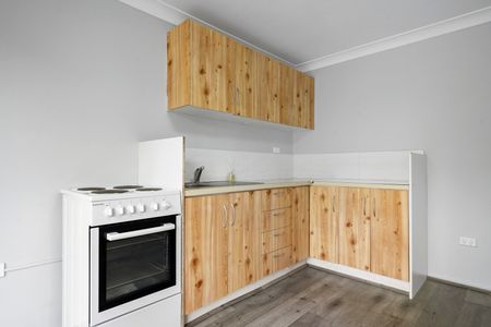 Neat Granny Flat - Photo 2