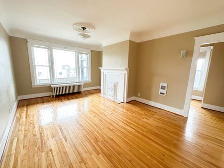 327 Douglas Avenue - Top Floor Unit - Photo 3