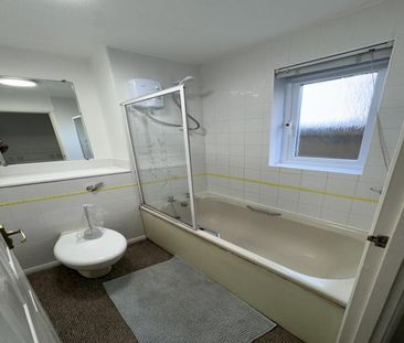 Studio to rent - Photo 6