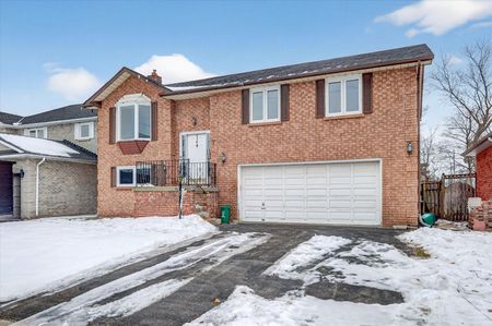 For Lease - 7 Eastwood Avenue, Oshawa, Ontario - Photo 4