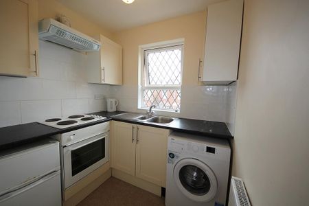 2 bedroom flat to rent - Photo 5