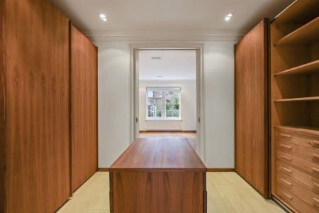 6 Bedroom Flat To Let - Photo 2