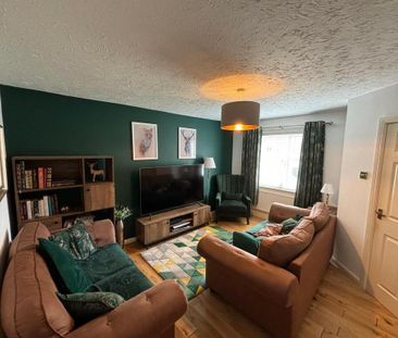 3 bedroom detached house to rent - Photo 4