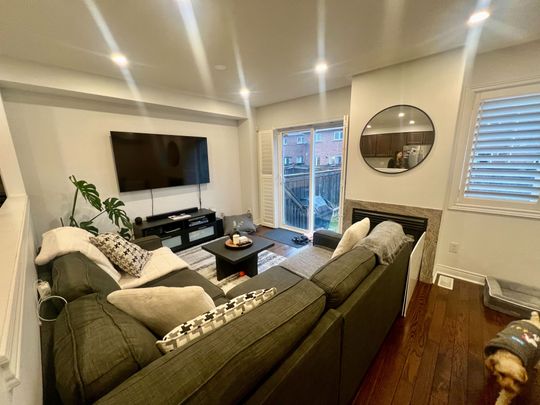 For Lease - 35 Enderly Street, Ajax, Ontario - Photo 1