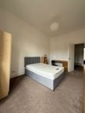 3 Bed Flat, Roslea Drive, G31 - Photo 3