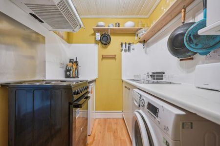 1 bedroom flat to rent - Photo 2
