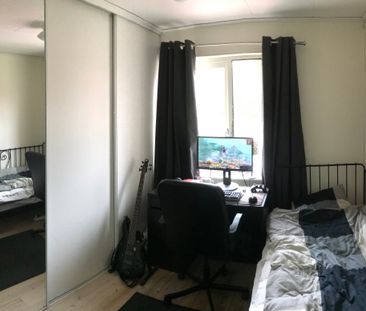 Oxelbärsgränd, Hässelby - Photo 1