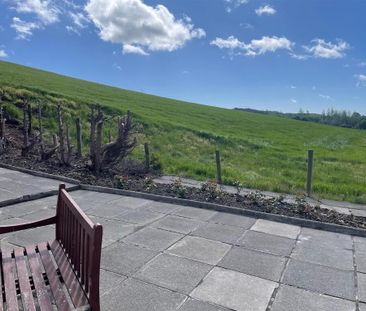 62 Edendarriff Road, Ballynahinch, BT24 8NP - Photo 1