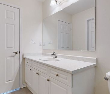 For Lease - 1017 Cameo Street, Pickering, Ontario - Photo 6