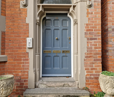 1 BEDROOM FLAT-SHARE: Your Exquisite Sanctuary in The Park: Refined... - Photo 3