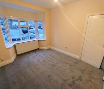 3 bedroom semi-detached house to rent - Photo 6