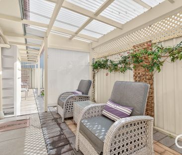 Open the door to effortless coastal living - Photo 3