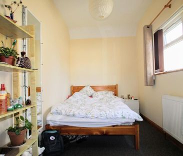 5 bedroom semi-detached house to rent - Photo 1