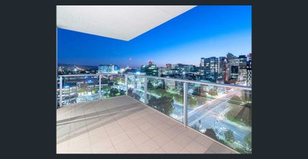 Penthouse Perfection - Photo 3