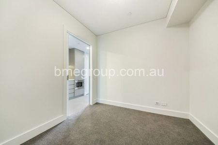 Waterview | Cityview | Study room - Photo 2